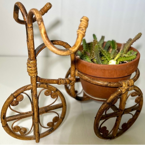 Vintage 70’s Bohemian Rattan Bamboo Bicycle Planter - Picture 3 of 12
